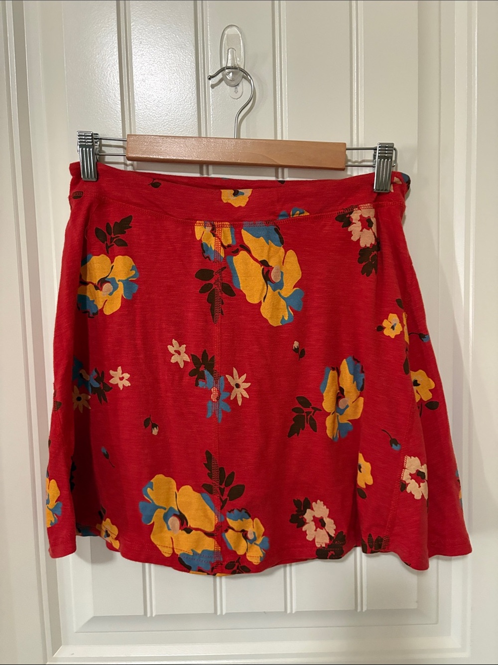 Toad&Co Red Floral Skort with Yellow & Blue Blossoms